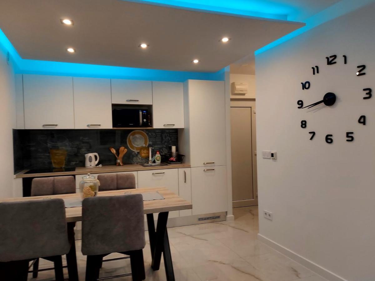 Apartman 1 โปเรช ภายนอก รูปภาพ