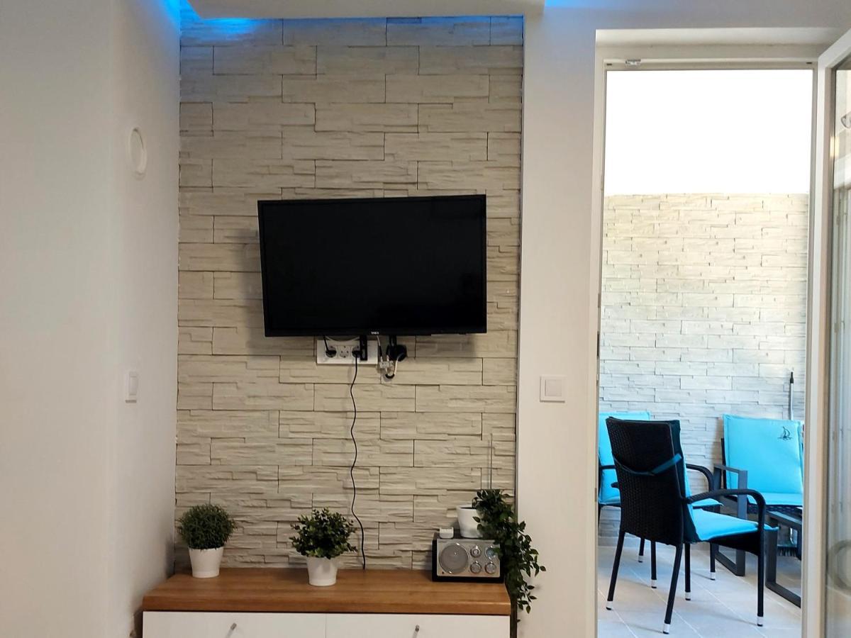 Apartman 1 โปเรช ภายนอก รูปภาพ
